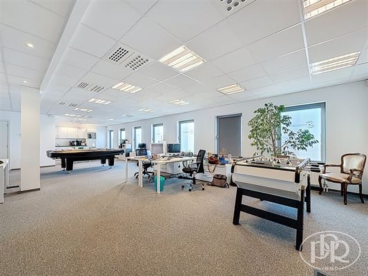 Ample parking, elevator, excellent accessibility