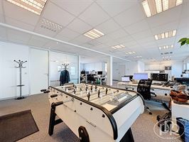 Grand parking, ascenseur, excellente accessibilité - WAVRE Grand parking, ascenseur, excellente accessibilité - WAVRE