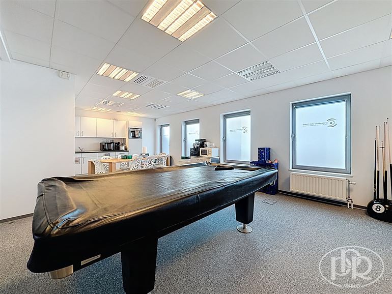 Ample parking, elevator, excellent accessibility