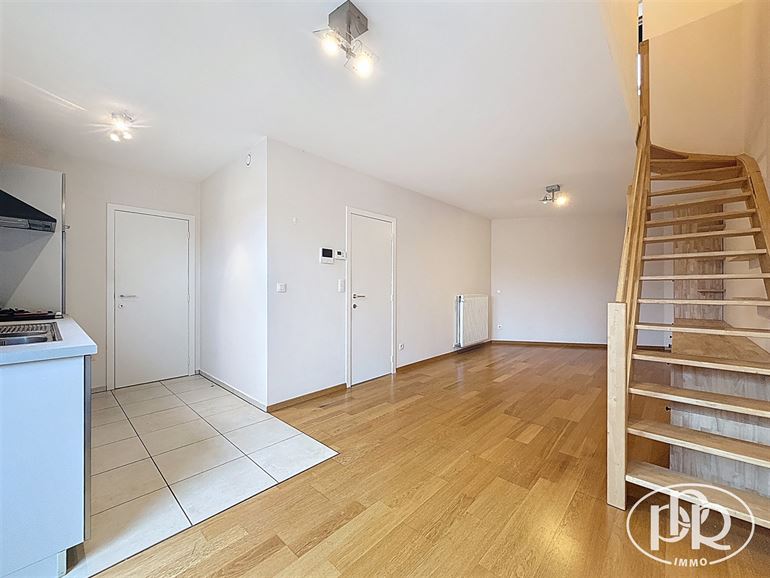 *** SOUS-OFFRE *** Excellent rendement locatif, parking en supplément, élec conforme