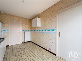 Parking privatif, cave et 2 terrasses arrière - WAVRE Parking privatif, cave et 2 terrasses arrière - WAVRE