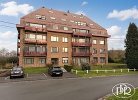 Parking privatif, cave et 2 terrasses arrière - WAVRE Parking privatif, cave et 2 terrasses arrière - WAVRE