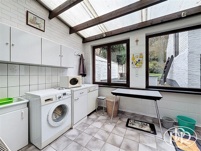 *** OFFRE ACCEPTÉE *** Jardin & terrasse SUD, parking, grenier aménageable