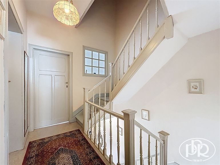 *** OFFRE ACCEPTÉE *** Jardin & terrasse SUD, parking, grenier aménageable