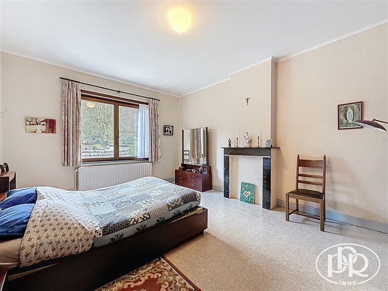 *** OFFRE ACCEPTÉE *** Jardin & terrasse SUD, parking, grenier aménageable