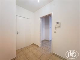 Lumineux, spacieux et agréable. Parking face à l'immeuble - WAVRE