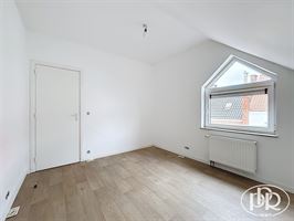 Lumineux, spacieux et agréable. Parking face à l'immeuble - WAVRE