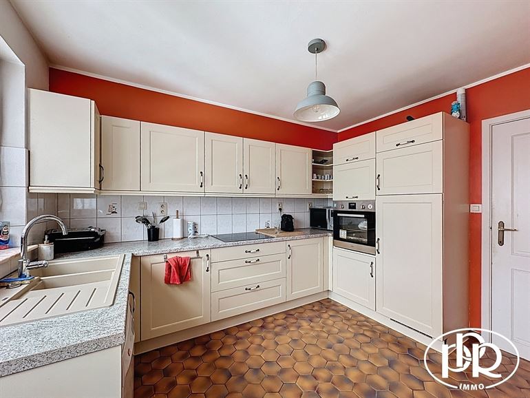 *** SOUS-OFFRE *** Villa 3 à 4 ch. avec garage, véranda et jardin SUD