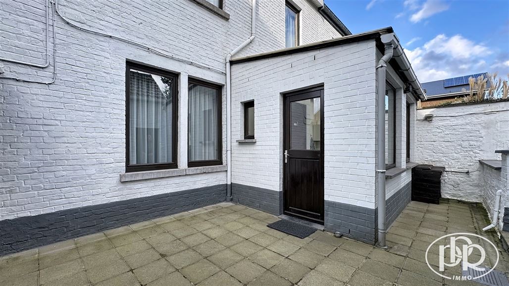 *** OFFRE ACCEPTÉE *** Jardin & terrasse SUD, parking, grenier aménageable