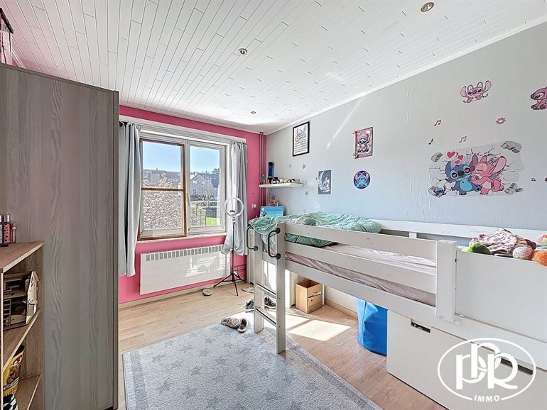 *** SOUS-OFFRE *** Villa 3 à 4 ch. avec garage, véranda et jardin SUD
