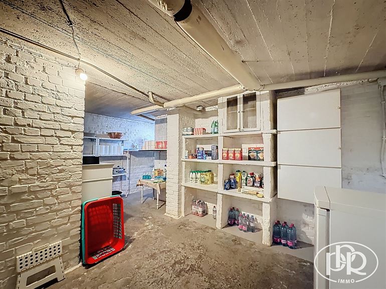 *** OFFRE ACCEPTÉE *** Jardin & terrasse SUD, parking, grenier aménageable