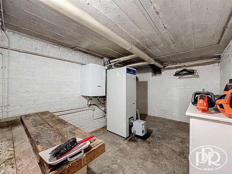 *** OFFRE ACCEPTÉE *** Jardin & terrasse SUD, parking, grenier aménageable