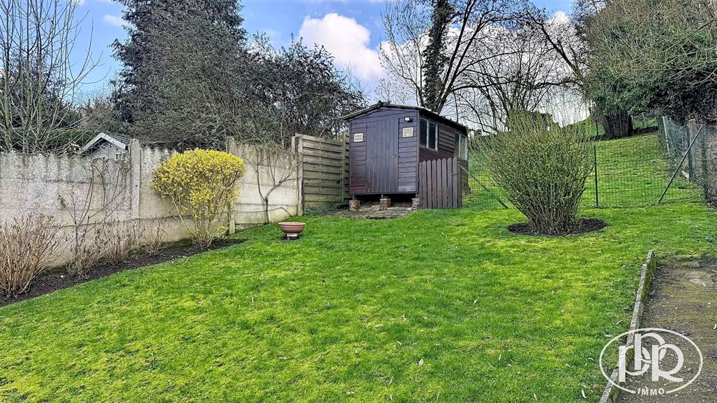 *** OFFRE ACCEPTÉE *** Jardin & terrasse SUD, parking, grenier aménageable
