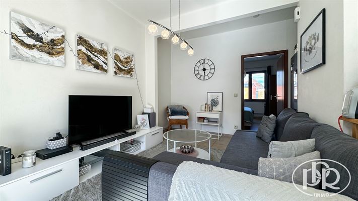 1-Bedroom Apartment, approx. 60 m² - Kitchen open to the living room, approx. 35 m² - Shower room - Bright and pleasant