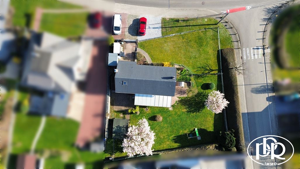 *** SOUS-OFFRE *** Villa 3 à 4 ch. avec garage, véranda et jardin SUD