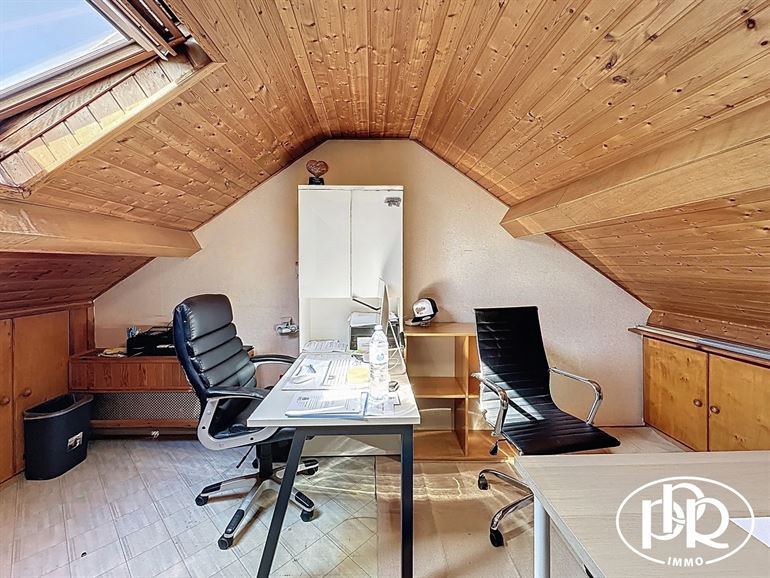 *** SOUS-OFFRE *** Villa 3 à 4 ch. avec garage, véranda et jardin SUD