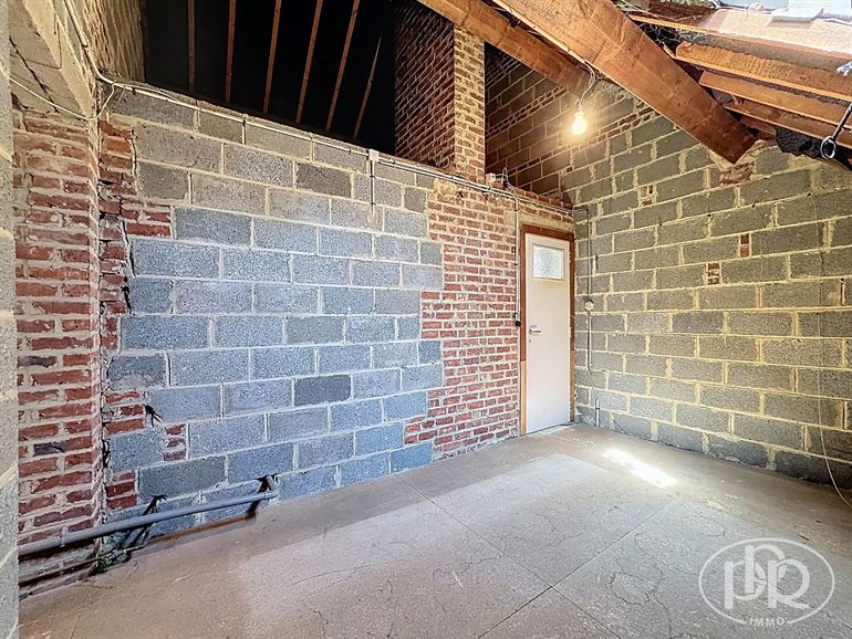 To renovate, Garage, Garden Southeast, Cellars, Attic