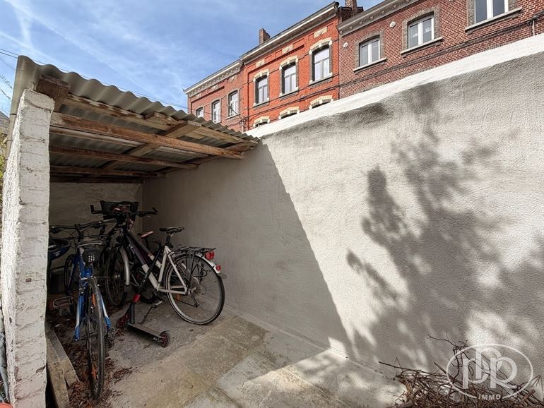 Elec CONFORME, Garages 65m², Office, Garden