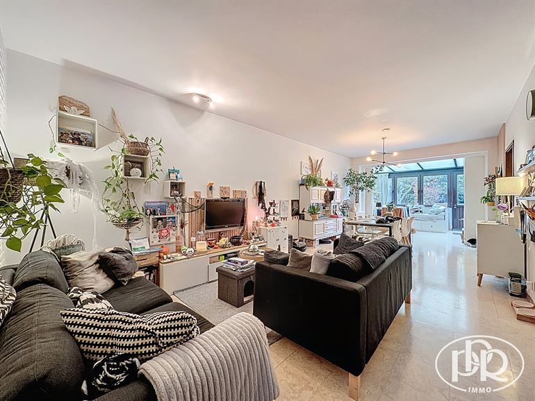 South-facing veranda, terrace & garden!
