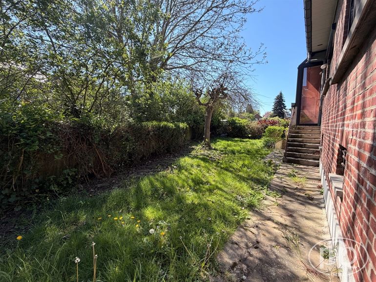 To renovate, Garage, Garden Southeast, Cellars, Attic