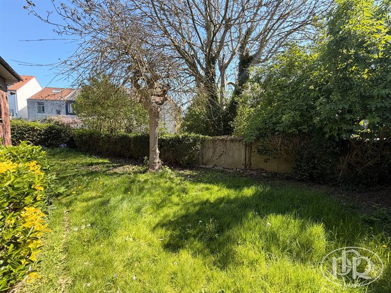 To renovate, Garage, Garden Southeast, Cellars, Attic