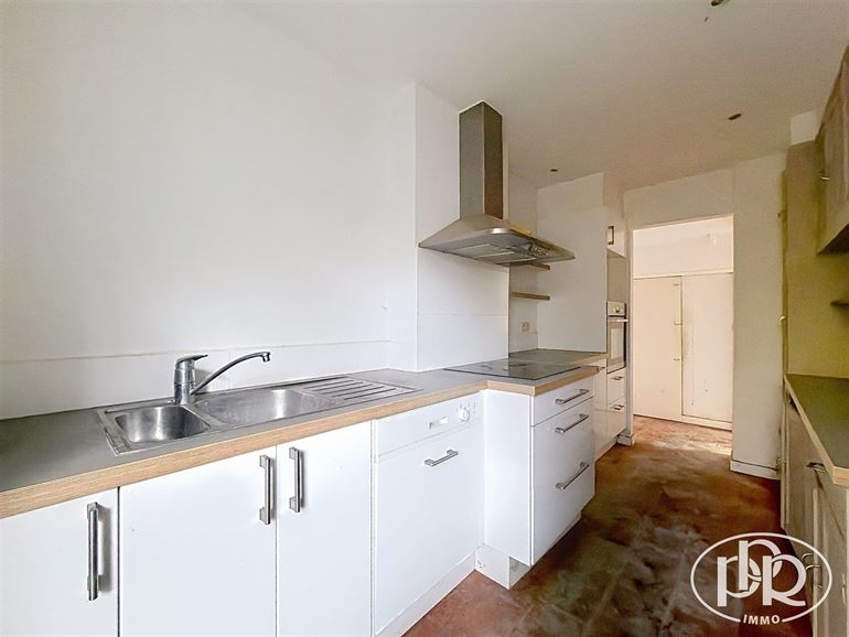 *** SOUS-OFFRE *** Carport, jardin et terrasse SUD