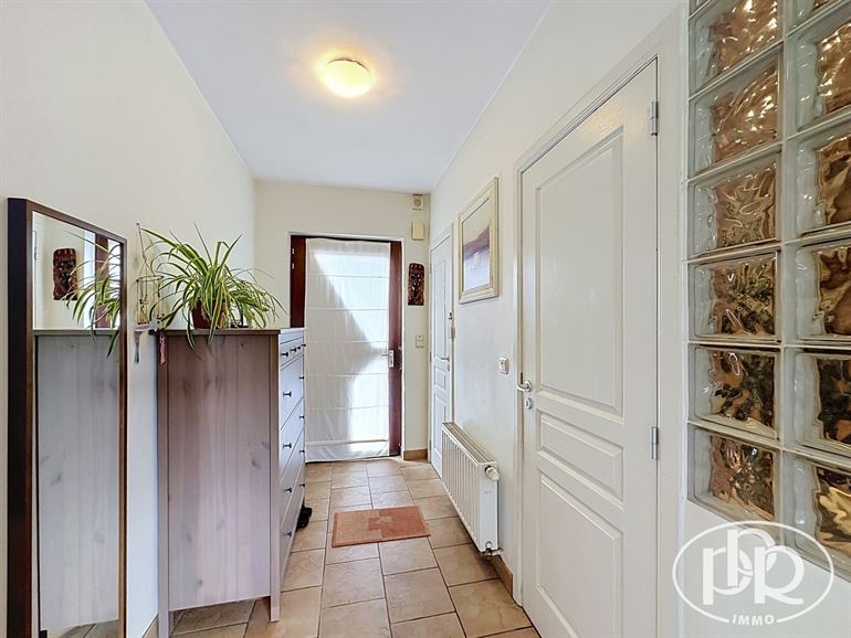 *** OFFRE ACCEPTÉE *** Possibilité plain-pied et habitation kangourou, clos résidentiel