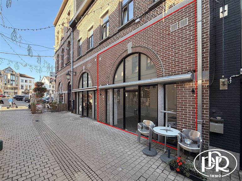 Commerciële begane grond met tussenverdieping