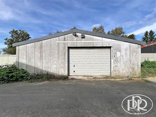 Rare opportunité à usage polyvalent, entrepôt de ± 295 m² idéalement situé.
