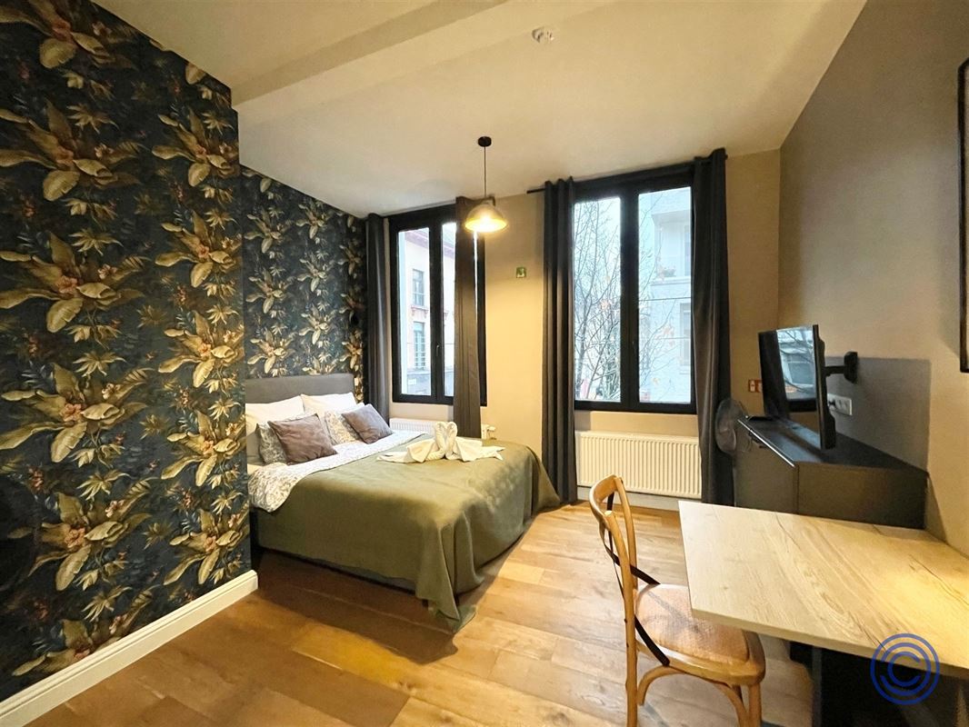 Uniek opbrengsteigendom in de levendige Sint-Andries wijk, vernieuwd in 2023!