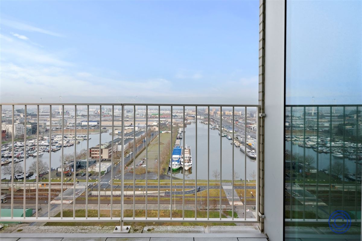 Luxueuze flat met terras - uniek uitzicht over Antwerpen!