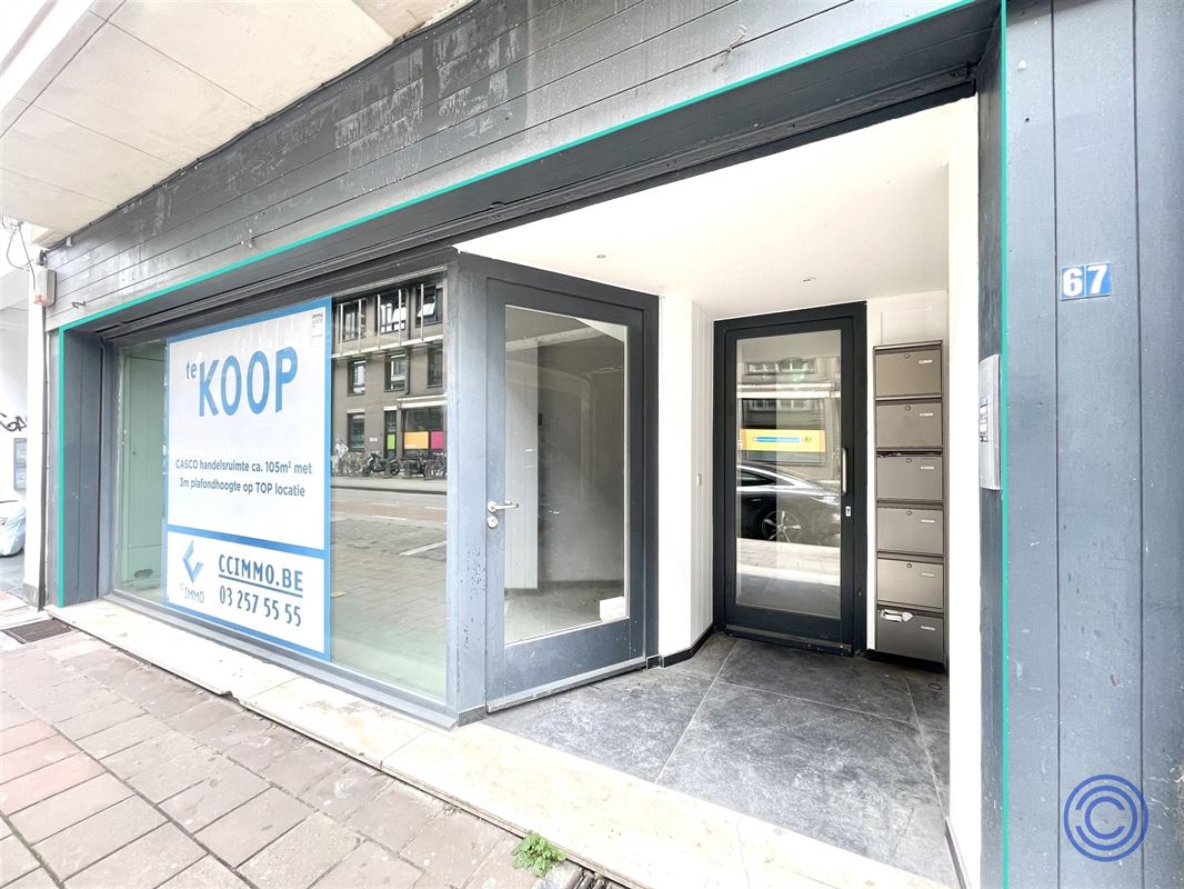 IN OPTIE: CASCO handelsruimte ca. 105m² op commerciële ligging!