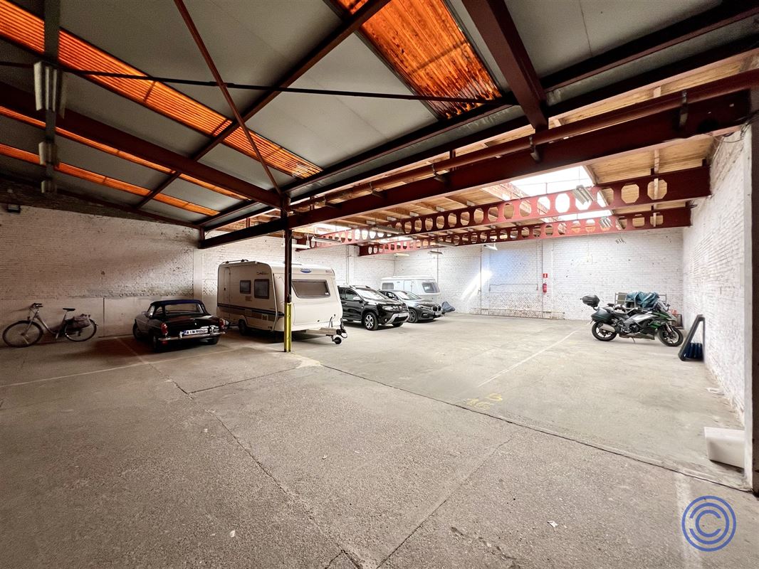 Magazijn ca. 700m² op centrale ligging!