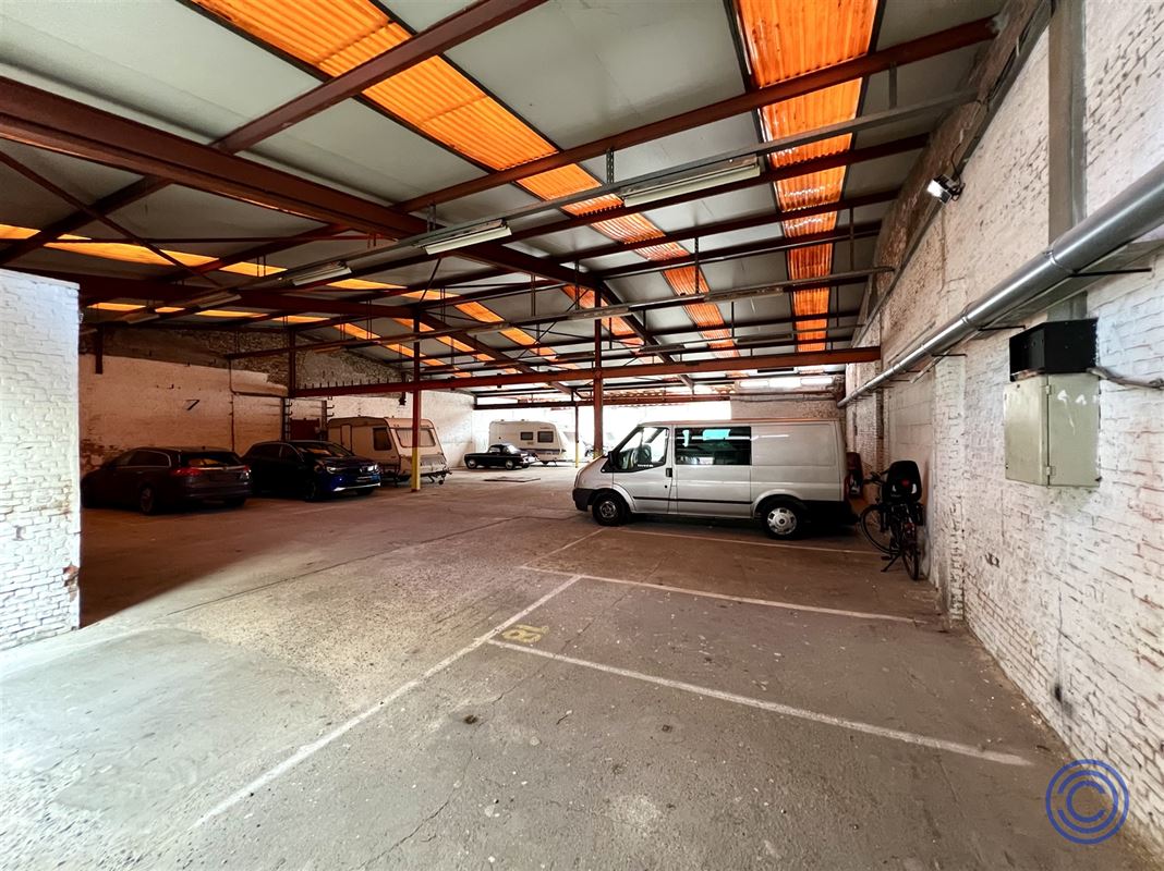 Magazijn ca. 700m² op centrale ligging!