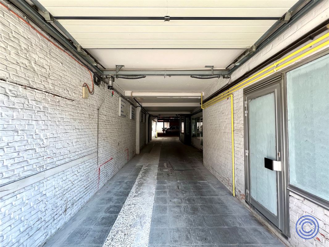 Magazijn ca. 700m² op centrale ligging!