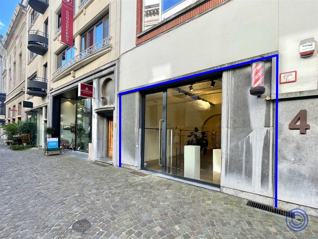 Stijlvolle handelsruimte ca. 140m² tegenover de Bourlaschouwburg!