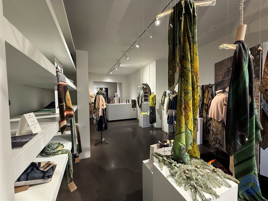 Stijlvolle winkel ca. 80m² op de gekende Kloosterstraat!