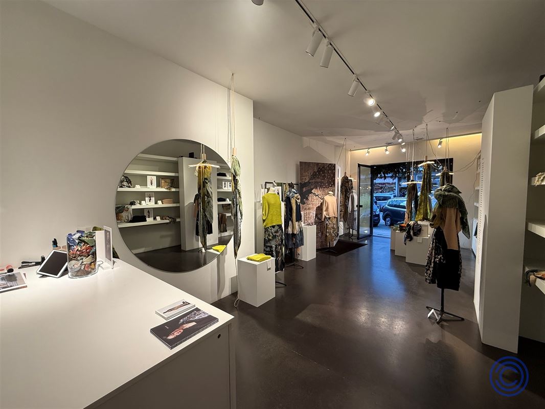 Stijlvolle winkel ca. 80m² op de gekende Kloosterstraat!