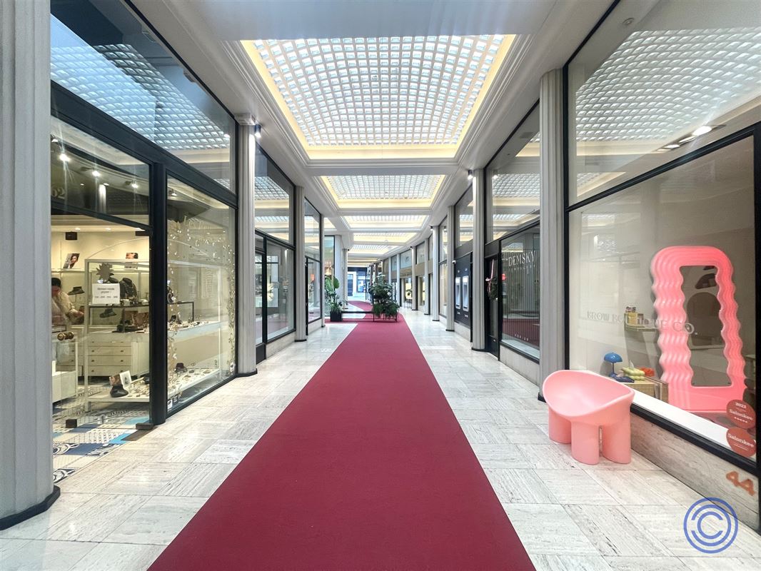 Instapklare winkek ca. 30m² in de Nieuwe Gaanderij!