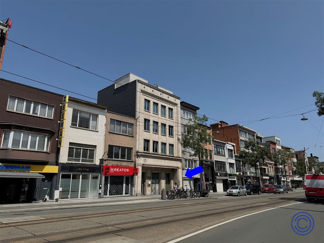 Handelspand ca. 358m² met buitenruimte!