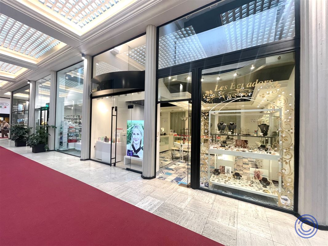 Instapklare winkek ca. 30m² in de Nieuwe Gaanderij!
