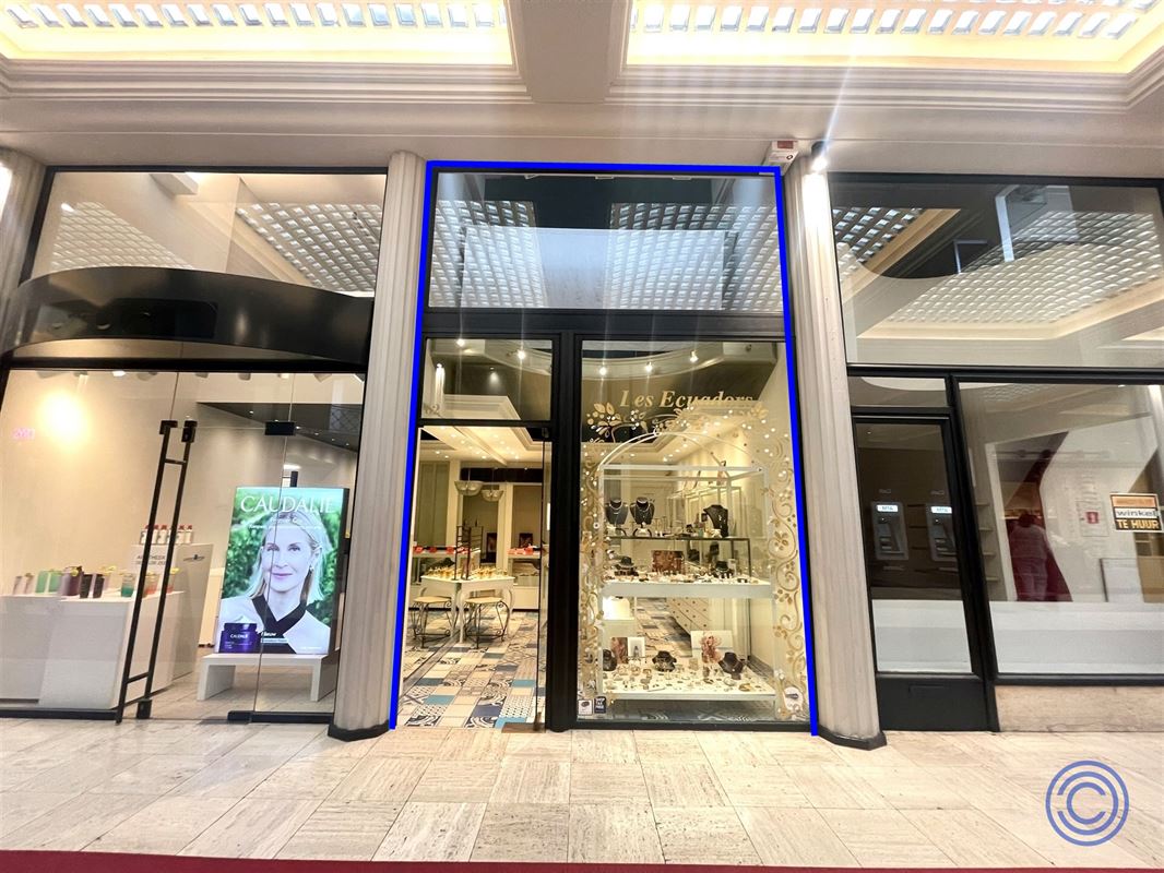 Instapklare winkek ca. 30m² in de Nieuwe Gaanderij!