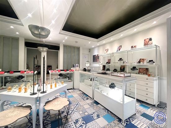 Instapklare winkek ca. 30m² in de Nieuwe Gaanderij!