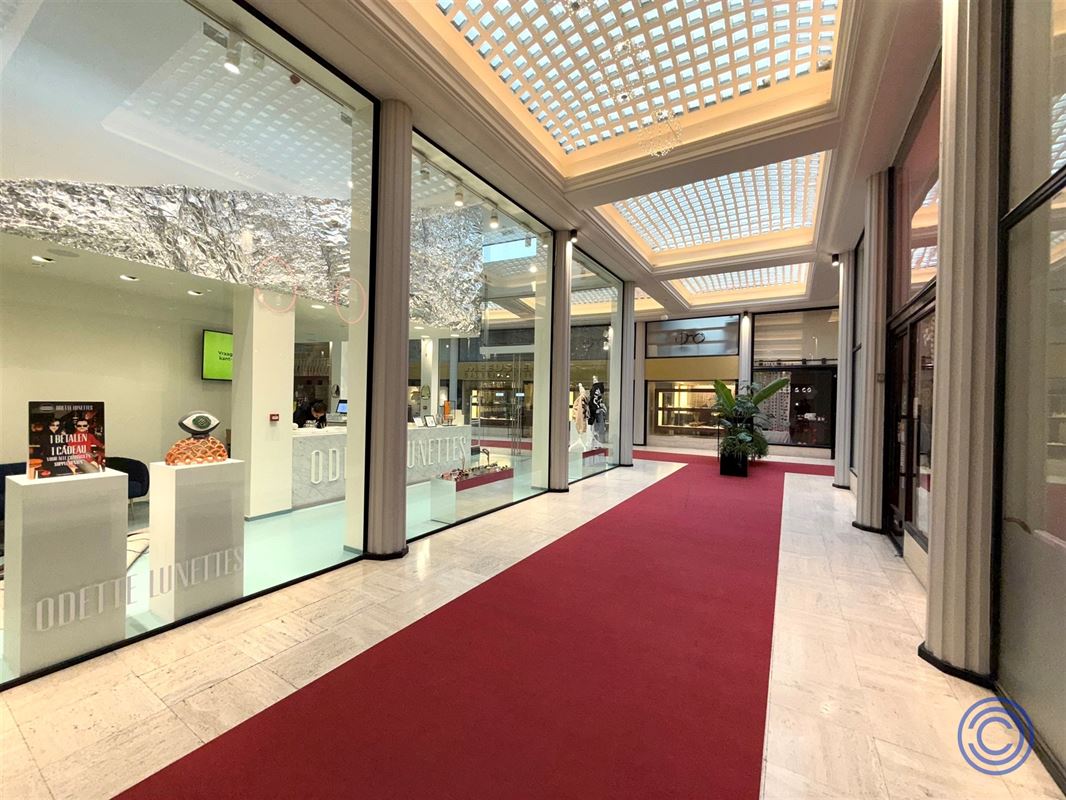 Hoekwinkel ca. 75 m² in de Nieuwe Gaanderij!