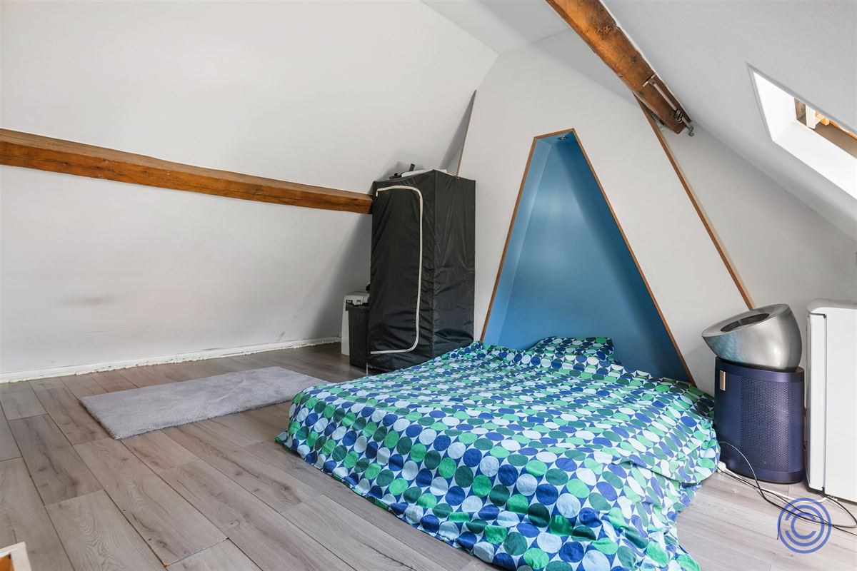 2-slpk woning met veel potentieel in autoluwe straat!