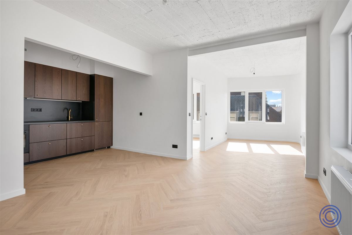 Gerenoveerd 2-slpk appartement op TOP locatie!