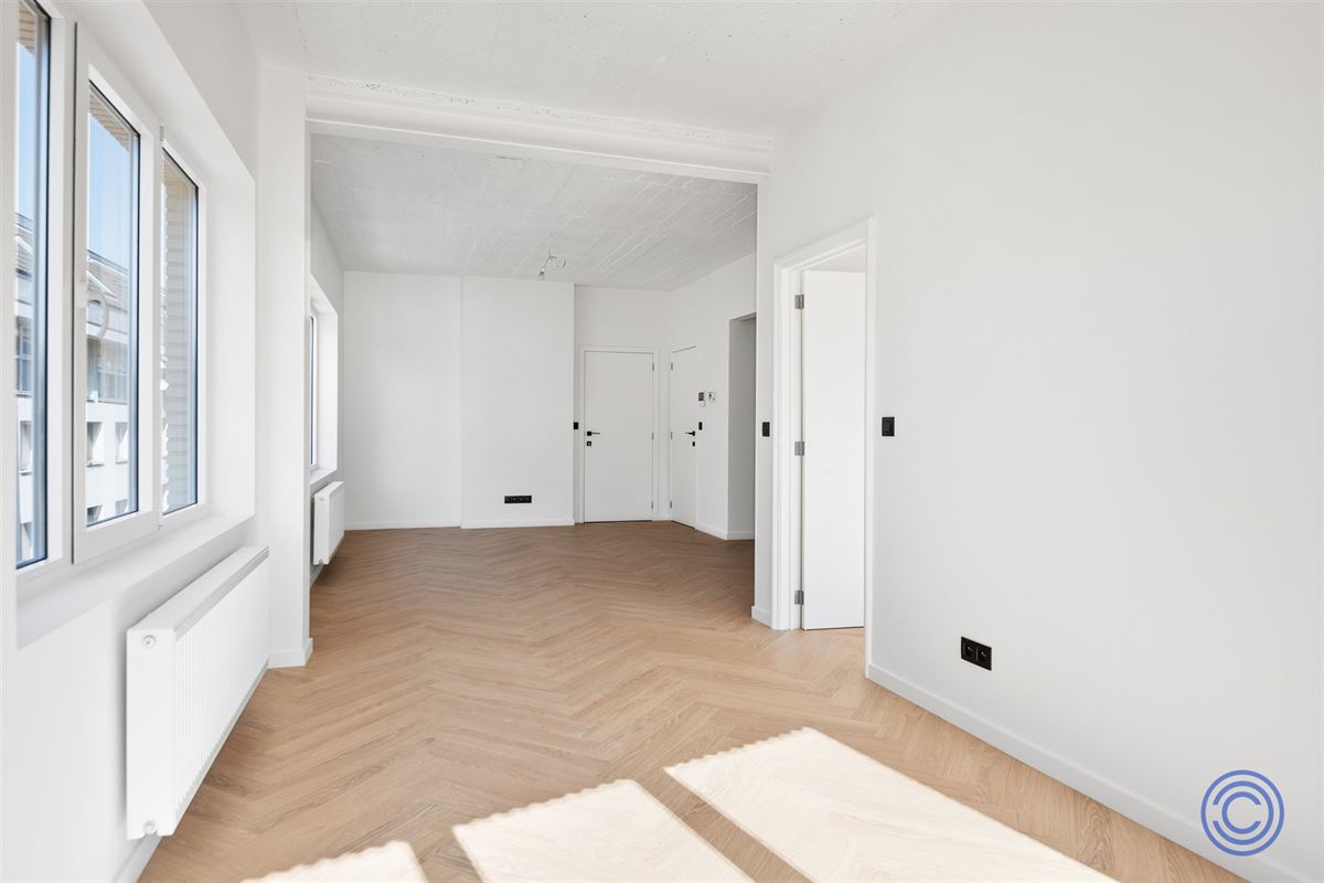 Gerenoveerd 2-slpk appartement op TOP locatie!