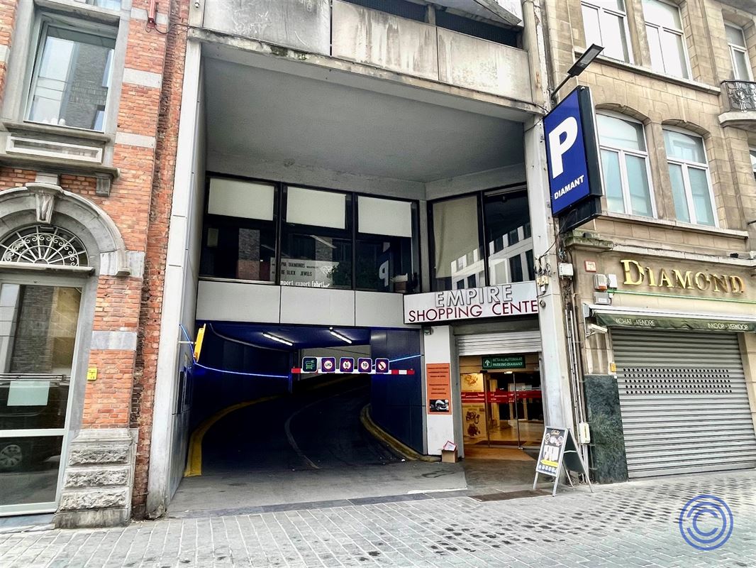 Overdekte autostaanplaatsen Diamantwijk!