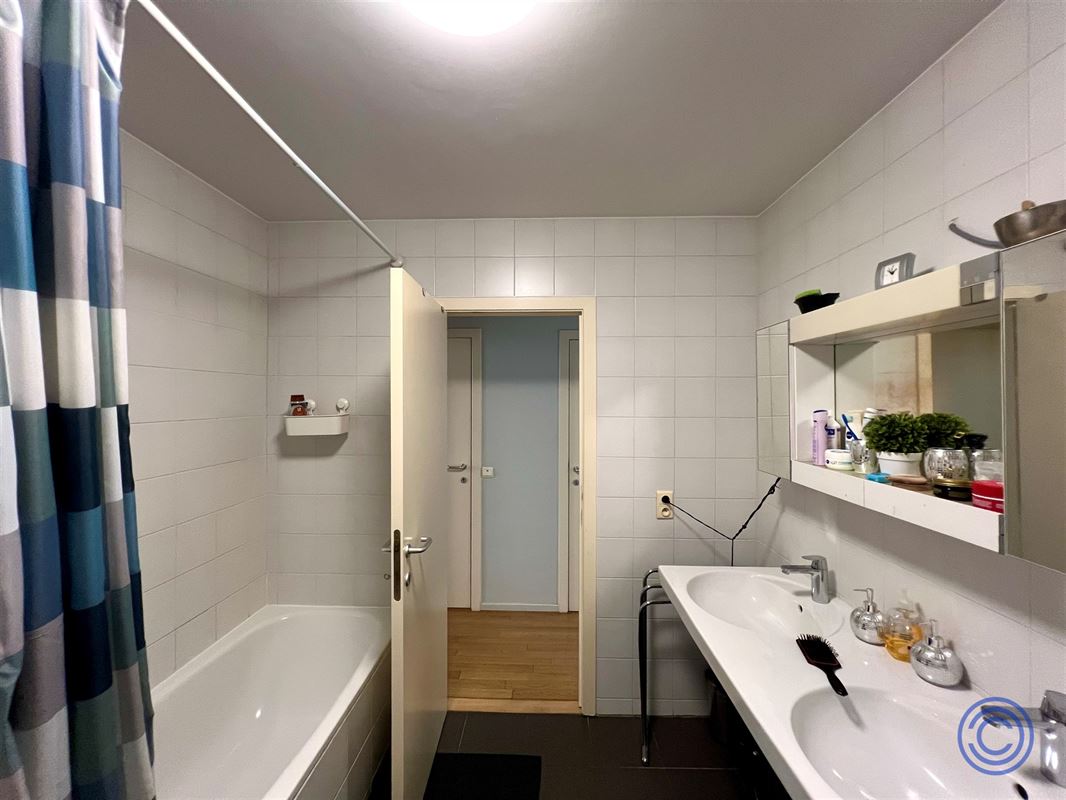 Beautiful, energy efficient 2 bedroom apartment with terrace!