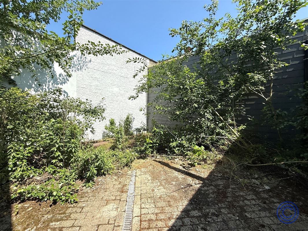 Handelspand ca. 358m² met buitenruimte!